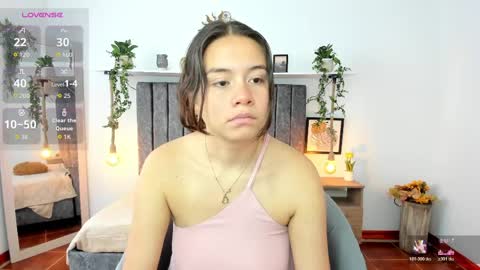 im_tulipan online show from April 10, 7:40 pm