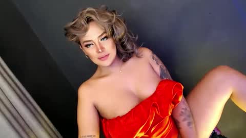 Candy Moore online show from January 7, 5:33 am