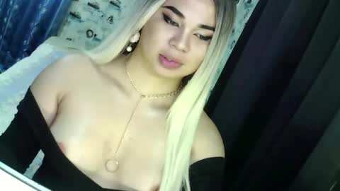 zhy online show from February 16, 11:59 pm