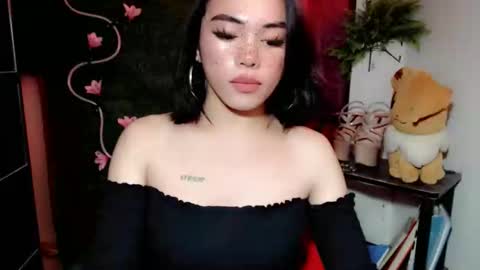 Hii love online show from November 8, 9:20 am