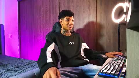 im_usuga online show from March 27, 4:51 am