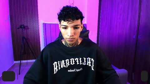 im_usuga online show from April 10, 8:30 am