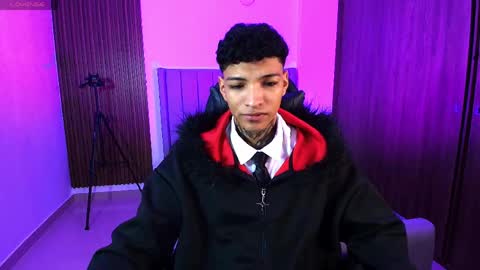 im_usuga online show from April 14, 4:07 am