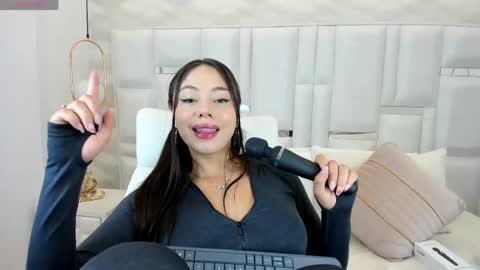 Xime online show from April 8, 10:21 pm