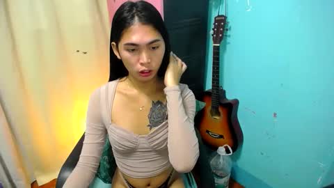 Snapshot of im_your_sexy_wifexxx chatting on February 9, 5:43 pm Ms. M online show from February 9, 5:43 pm