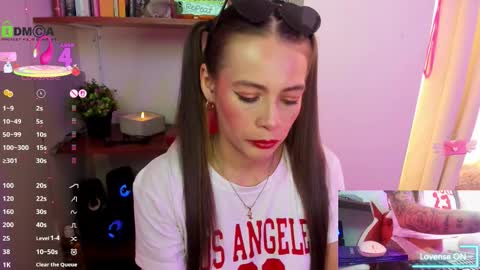 Snapshot of im_yoursweetlisa chatting on November 11, 8:53 pm Lisa Hyga online show from November 11, 8:53 pm