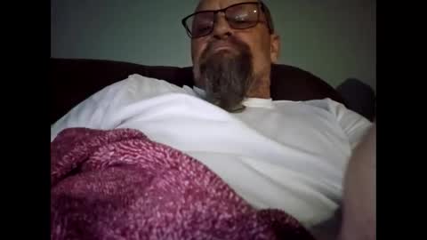 Snapshot of ima_powerload chatting on January 10, 7:37 pm ima_powerload online show from January 10, 7:37 pm