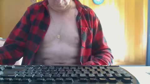 Aussie Guy online show from April 20, 2:58 am