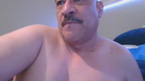 imbackmandosuknw online show from March 11, 3:02 pm