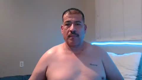 imbackmandosuknw online show from December 1, 9:03 am