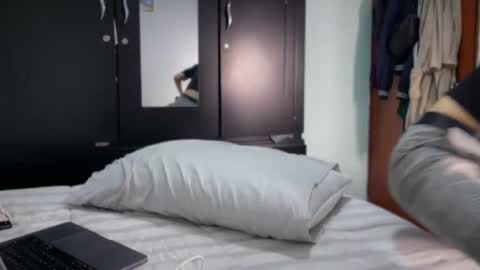 Snapshot of imcoltonalvin chatting on October 2, 11:12 pm Colton Alvin Independent model online show from October 2, 11:12 pm