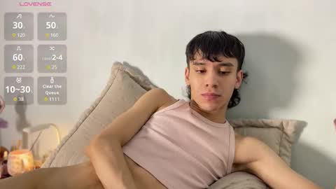 Snapshot of imcoltonalvin chatting on December 16, 6:29 am Colton Alvin Independent model online show from December 16, 6:29 am