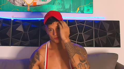 Snapshot of imconor chatting on February 12, 2:14 am imconor online show from February 12, 2:14 am