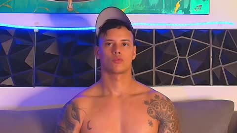 Snapshot of imconor chatting on February 12, 10:48 pm imconor online show from February 12, 10:48 pm