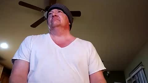 Iminyourroom online show from November 24, 5:51 am