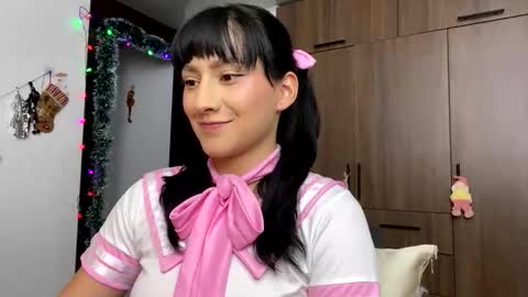 Lenka online show from December 17, 11:33 pm