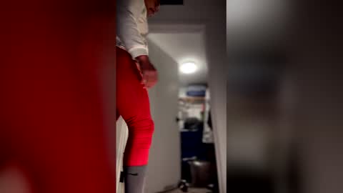 imlightskn online show from February 14, 8:00 am