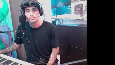 Snapshot of impulsivemusic6 chatting on October 26, 6:14 pm impulsivemusic6 online show from October 26, 6:14 pm