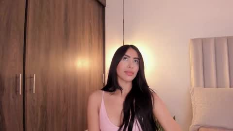 Snapshot of imsaraah chatting on November 15, 9:32 pm sarah online show from November 15, 9:32 pm