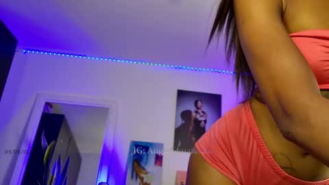 Snapshot of imselma chatting on February 10, 4:16 am Ill take a break see you later to light candles online show from February 10, 4:16 am