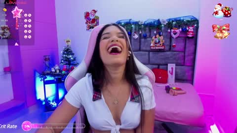 Snapshot of imsofy_1 chatting on December 18, 8:25 pm sofy online show from December 18, 8:25 pm