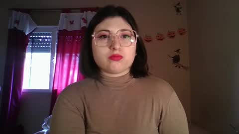 Snapshot of imsohornydacom chatting on November 8, 7:34 pm Florencia online show from November 8, 7:34 pm