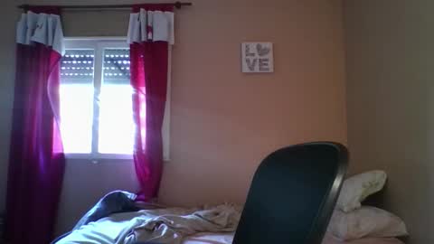 Snapshot of imsohornydacom chatting on December 3, 3:32 pm Florencia online show from December 3, 3:32 pm