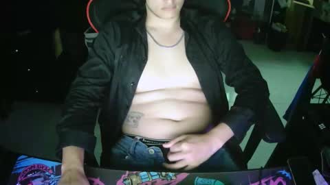 Snapshot of imspideyboy chatting on January 19, 7:12 am imspideyboy online show from January 19, 7:12 am