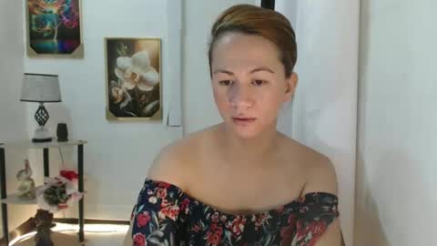 Snapshot of imyourcottoncandy chatting on February 24, 12:41 am kc online show from February 24, 12:41 am