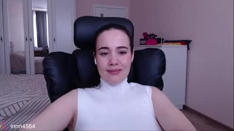 Lin online show from February 12, 7:36 am