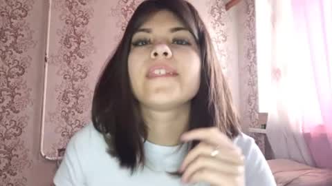 Mia online show from April 19, 11:20 am