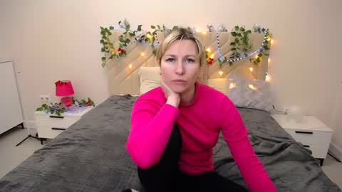 incredible_ariela online show from February 21, 1:00 pm