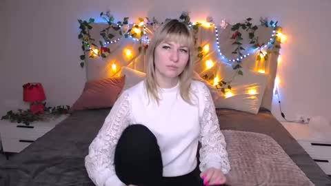 incredible_ariela online show from March 8, 11:58 am
