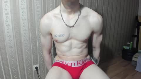 Snapshot of incredibleguy1 chatting on December 21, 7:06 pm IncredibleGuy online show from December 21, 7:06 pm