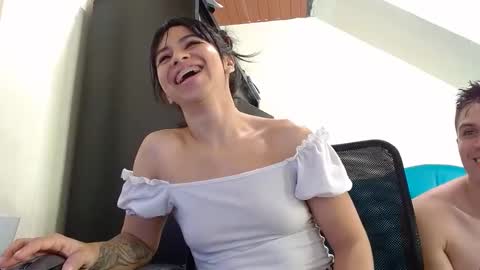 Snapshot of incubus_couple1 chatting on December 27, 4:04 am incubus_couple1 online show from December 27, 4:04 am