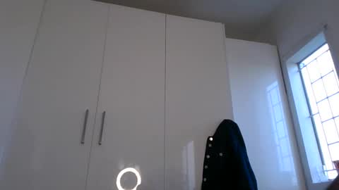 Snapshot of indanbella19 chatting on June 3, 2:33 pm indanbella19 online show from June 3, 2:33 pm