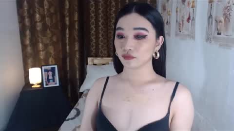 Snapshot of indestructabletrixie chatting on January 16, 6:48 pm indestructabletrixie online show from January 16, 6:48 pm