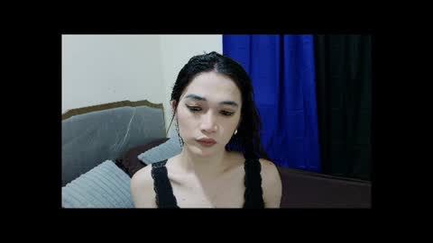 indestructabletrixie online show from August 3, 6:45 am
