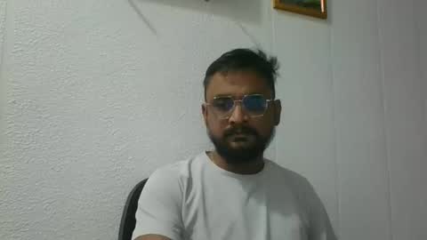 indian1433 online show from December 1, 4:17 am