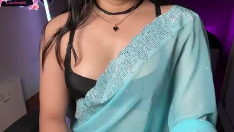 Ayesha online show from April 17, 6:11 pm