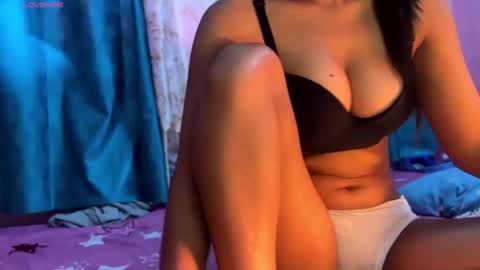 Snapshot of indian_couple247 chatting on October 30, 3:19 am new indian couple online show from October 30, 3:19 am