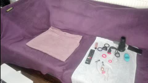 indian_exhibitionist online show from April 4, 9:45 pm