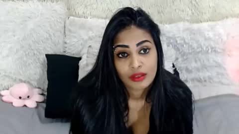Snapshot of indian_swaggerliciousx chatting on May 15, 10:50 pm Jazmin online show from May 15, 10:50 pm