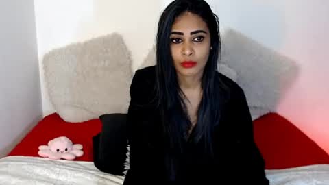 Jazmin online show from June 14, 10:23 pm