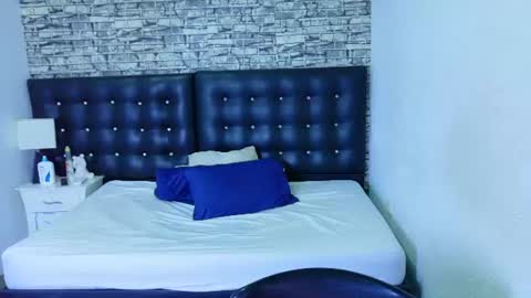 indian_whore18 online show from July 21, 3:20 am
