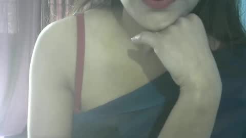 Snapshot of indiananu23 chatting on February 8, 6:12 am indiananu23 online show from February 8, 6:12 am