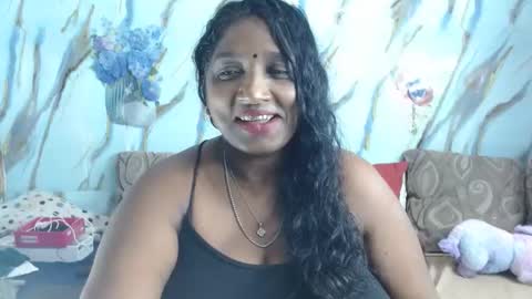 Snapshot of indianblue3 chatting on May 30, 2:36 pm tracy online show from May 30, 2:36 pm