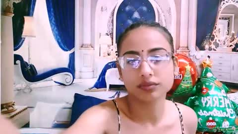 Snapshot of indianbootylicious1 chatting on December 22, 9:17 am nala online show from December 22, 9:17 am