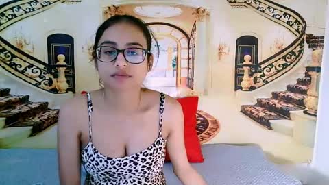 Snapshot of indianbootylicious1 chatting on June 27, 5:45 am nala online show from June 27, 5:45 am