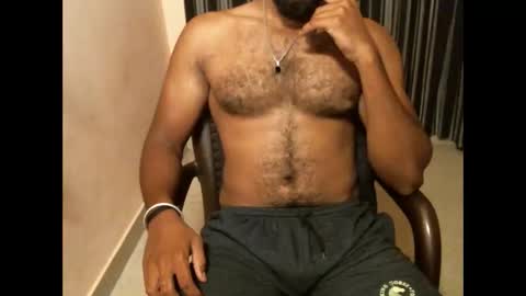 Snapshot of indianbull2023 chatting on May 6, 10:26 pm indian slim boy with big for u online show from May 6, 10:26 pm
